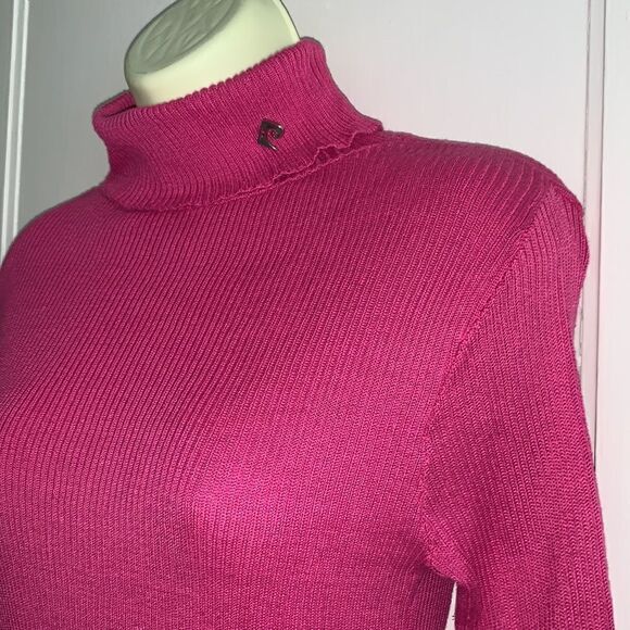 Vtg 80s Pierre Cardin magenta ribbed turtleneck - Picture 2 of 8